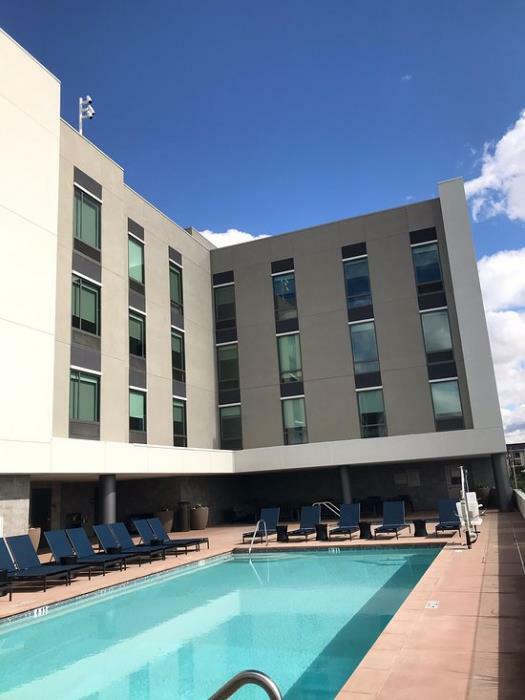 Hampton Inn & Suites Anaheim Resort Convention Center Екстер'єр фото